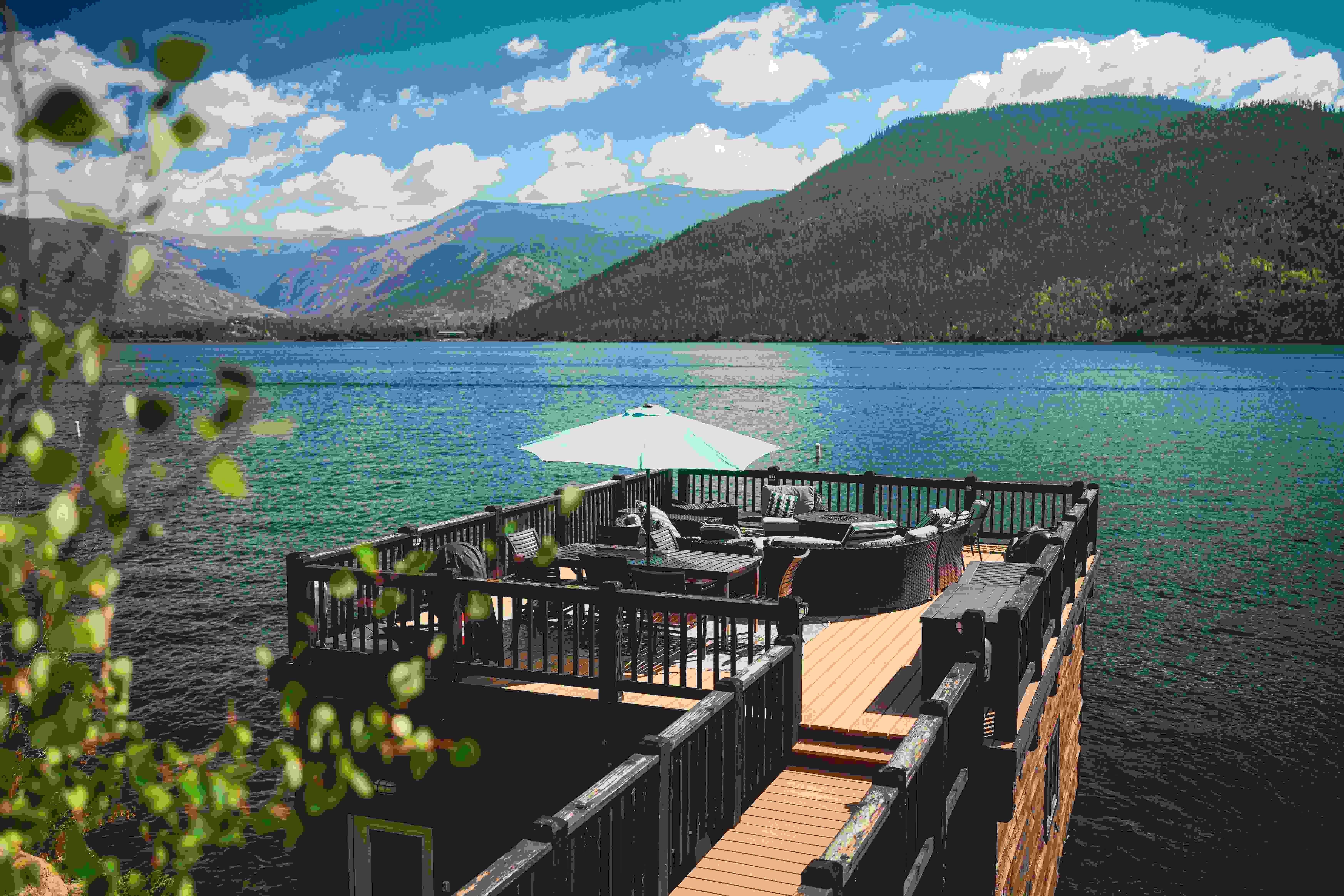The 10 Best Places to Install Outdoor Decking